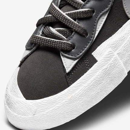 (Men's) Nike Blazer Low x Sacai 'Iron Grey' (2021) DD1877-002 - SOLE SERIOUSS (6)