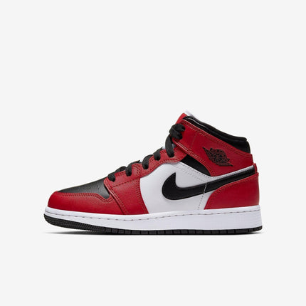 Air Jordan 1 Mid 'Chicago Black Toe' (2020) (GS) | SOLE SERIOUSS [1]