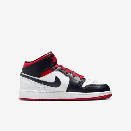 Air Jordan 1 Mid 'Gym Red / Black Toe' (2023) (GS) | SOLE SERIOUSS [2]
