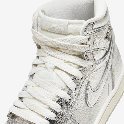 Air Jordan 1 Retro High OG 'Chrome' (2024) (Womens) | SOLE SERIOUSS [6]