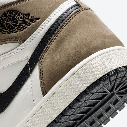 Air Jordan 1 Retro High OG 'Dark Mocha' (2020) | SOLE SERIOUSS [6]