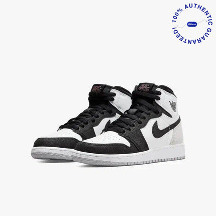 Air Jordan 1 Retro High OG 'Stage Haze' (2022) (GS) | SOLE SERIOUSS [3]