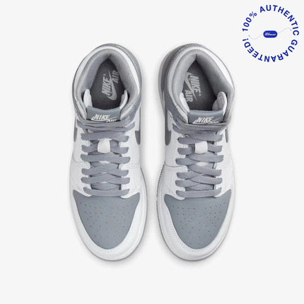 Air Jordan 1 Retro High OG 'Stealth' (2022) (GS) | SOLE SERIOUSS [4]