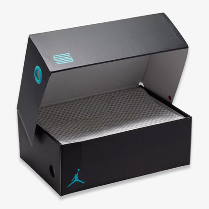 Air Jordan 11 Retro 'Black / Gamma Blue' (2025) (PS) | SOLE SERIOUSS [10]