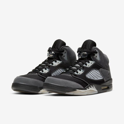 Air Jordan 5 Retro 'Anthracite' (2021) | SOLE SERIOUSS [3]
