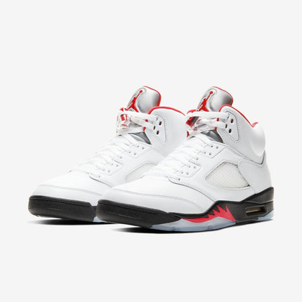 Air Jordan 5 Retro 'Fire Red' (2020) | SOLE SERIOUSS [3]