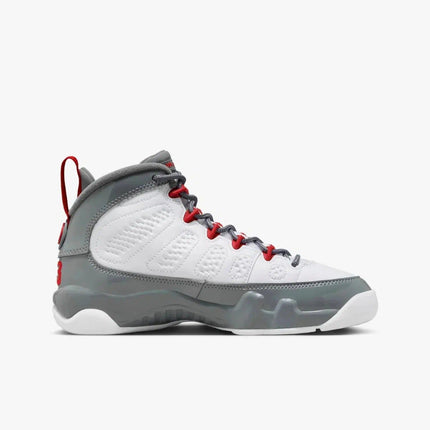 Air Jordan 9 Retro 'Fire Red' (2022) (GS) | SOLE SERIOUSS [2]