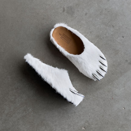 Bravest Studios Bear Claw Mules White | SOLE SERIOUSS [3]