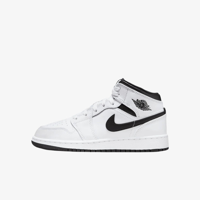 (GS) Air Jordan 1 Mid 'Reverse Panda' (2023) DQ8423-132 - SOLE SERIOUSS (1)