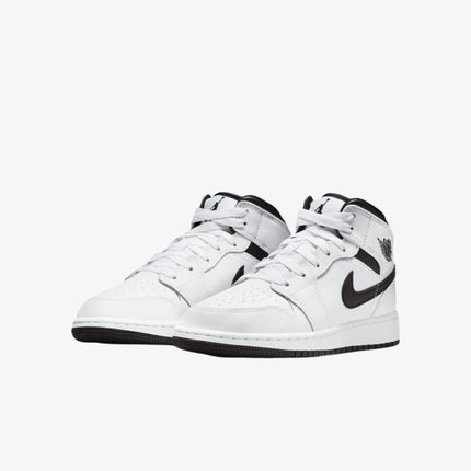 (GS) Air Jordan 1 Mid 'Reverse Panda' (2023) DQ8423-132 - SOLE SERIOUSS (3)