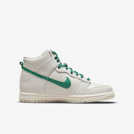 (GS) Nike Dunk High SE 'First Use Green Noise' (2021) DD0733-001 - SOLE SERIOUSS (2)