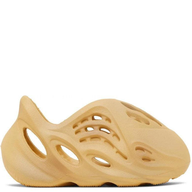 (Infant) Adidas Yeezy Foam Runner 'Desert Sand' (2022) HP5338 - SOLE SERIOUSS (1)