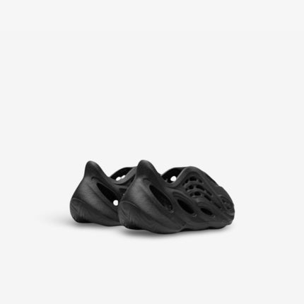 (Infant) Adidas Yeezy Foam Runner 'Onyx' (2022) HP5346 - SOLE SERIOUSS (3)