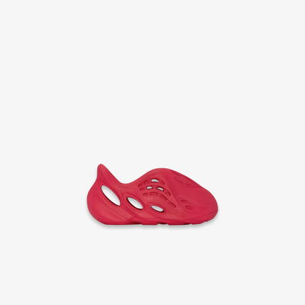 (Infant) Adidas Yeezy Foam Runner 'Vermilion' (2021) GX1137 - SOLE SERIOUSS (2)