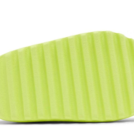 (Infant) Adidas Yeezy Slide 'Glow Green 2.0' (2022) HQ4119 - SOLE SERIOUSS (2)