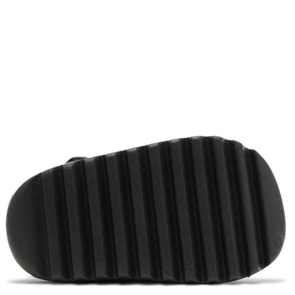 (Infant) Adidas Yeezy Slide 'Onyx' (2022) HQ4118 - SOLE SERIOUSS (2)