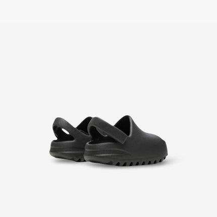 (Infant) Adidas Yeezy Slide 'Onyx' (2022) HQ4118 - SOLE SERIOUSS (3)