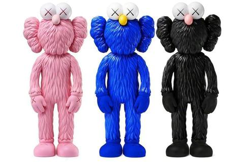 KAWS BFF Figures (Set of 3) - Atelier-lumieres Cheap Sneakers Sales Online (1)