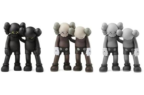 KAWS Companion Figures 'Along the Way' (Set of 3) - Atelier-lumieres Cheap Sneakers Sales Online (1)