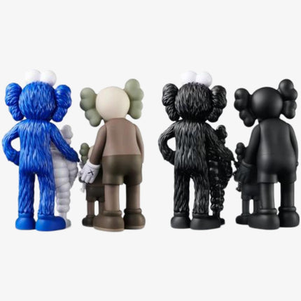 KAWS Family Figures (Set of 2) - SOLE SERIOUSS (4)