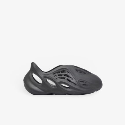 (Kids) Adidas Yeezy Foam Runner 'Onyx' (2022) HP5347