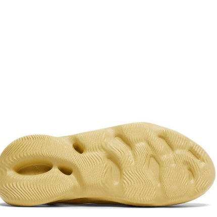 (Kids) Adidas Yeezy Foam Runner 'Sulfur' (2022) HP5349 - SOLE SERIOUSS (2)