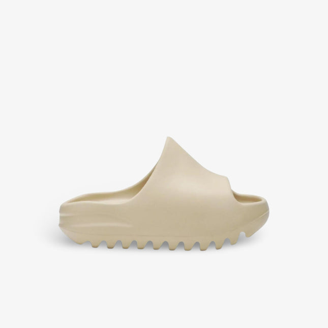 (Kids) Adidas Yeezy Slide 'Desert Sand' (2019) FW6346 - SOLE SERIOUSS (1)