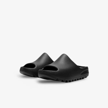 (Kids) Adidas Yeezy Slide 'Onyx' (2022) HQ4115 - SOLE SERIOUSS (2)