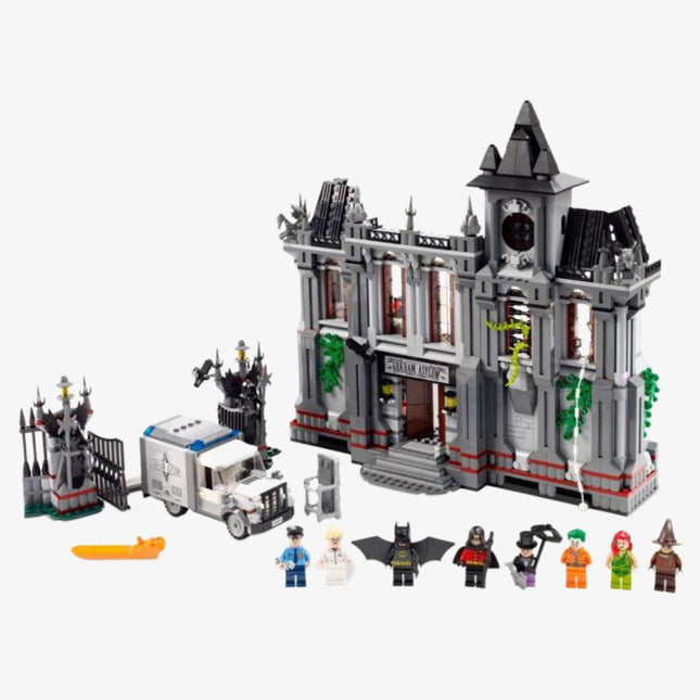 LEGO Super Heroes x Warner Bros. x DC Universe 'Batman: Arkham Asylum Breakout' Building Kit (10937) | SOLE SERIOUSS [1]
