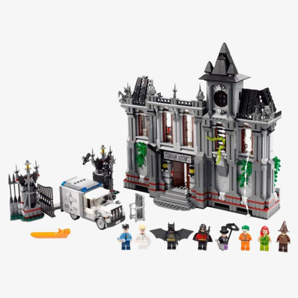 LEGO Super Heroes x Warner Bros. x DC Universe 'Batman: Arkham Asylum Breakout' Building Kit (10937) - SOLE SERIOUSS (1)