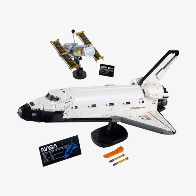 LEGO x NASA Space Shuttle Discovery 'STS-31' Building Kit (10283) - SOLE SERIOUSS (1)