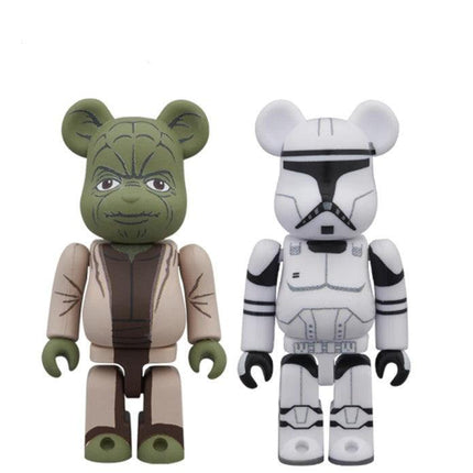 Medicom Toy x Disney x Star Wars 'EP2 Yoda & Clone Trooper' Bearbrick 100% Figures (Set of 2) - SOLE SERIOUSS (1)