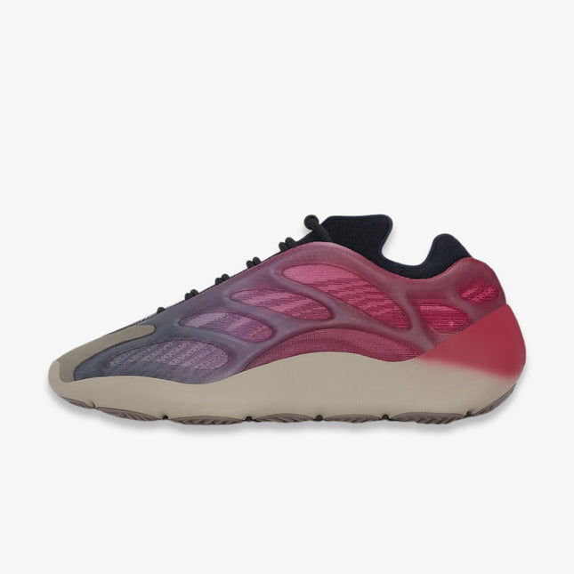 (Men's) Adidas Yeezy 700 V3 'Fade Carbon' (2022) GW1814 - SOLE SERIOUSS (1)