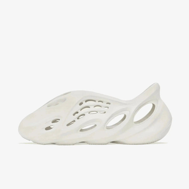 (Men's) Adidas Yeezy Foam Runner 'Sand' (2021) FY4567 - SOLE SERIOUSS (1)