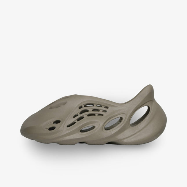 (Men's) Adidas Yeezy Foam Runner 'Stone Taupe' (2023) ID4752 - SOLE SERIOUSS (1)