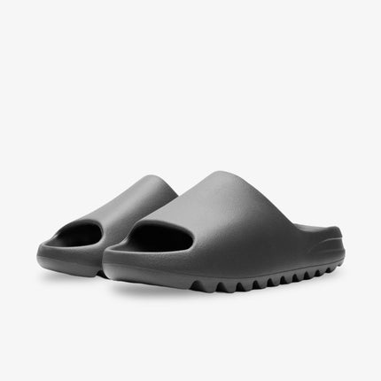 (Men's) Adidas Yeezy Slide 'Dark Onyx' (2024) ID5103 - SOLE SERIOUSS (2)