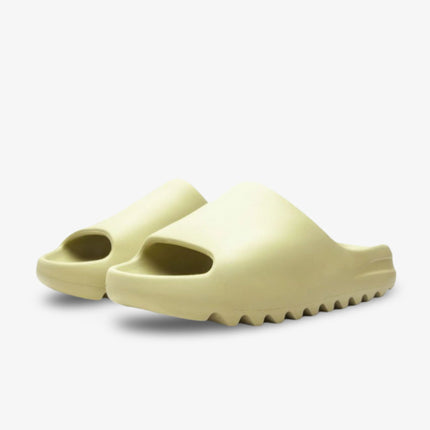 (Men's) Adidas Yeezy Slide 'Resin' (2021) FZ5904 - SOLE SERIOUSS (2)