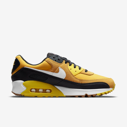 (Men's) Nike Air Max 90 SE 'Go The Extra Smile' (2022) DO5848-700 - SOLE SERIOUSS (2)