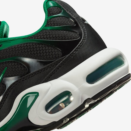 (Men's) Nike Air Max Plus 'Black / Malachite' (2023) DM0032-009 - SOLE SERIOUSS (7)