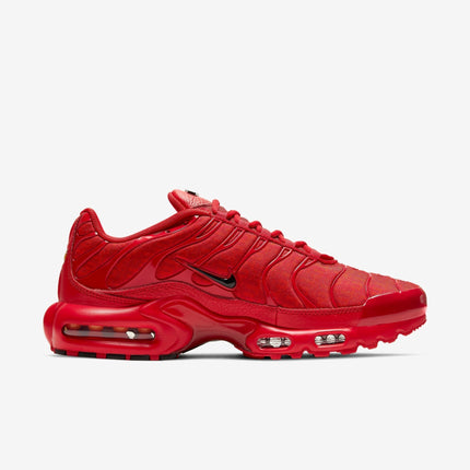 (Men's) Nike Air Max Plus 'University Red' (2021) DD9609-600 - SOLE SERIOUSS (2)