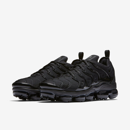 (Men's) Nike Air VaporMax Plus 'Triple Black' (2018) 924453-004 - SOLE SERIOUSS (3)