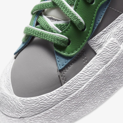 (Men's) Nike Blazer Low x Sacai 'Classic Green' (2021) DD1877-001 - SOLE SERIOUSS (6)