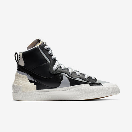 (Men's) Nike Blazer Mid x Sacai 'Black' (2019) BV0072-002 - SOLE SERIOUSS (2)