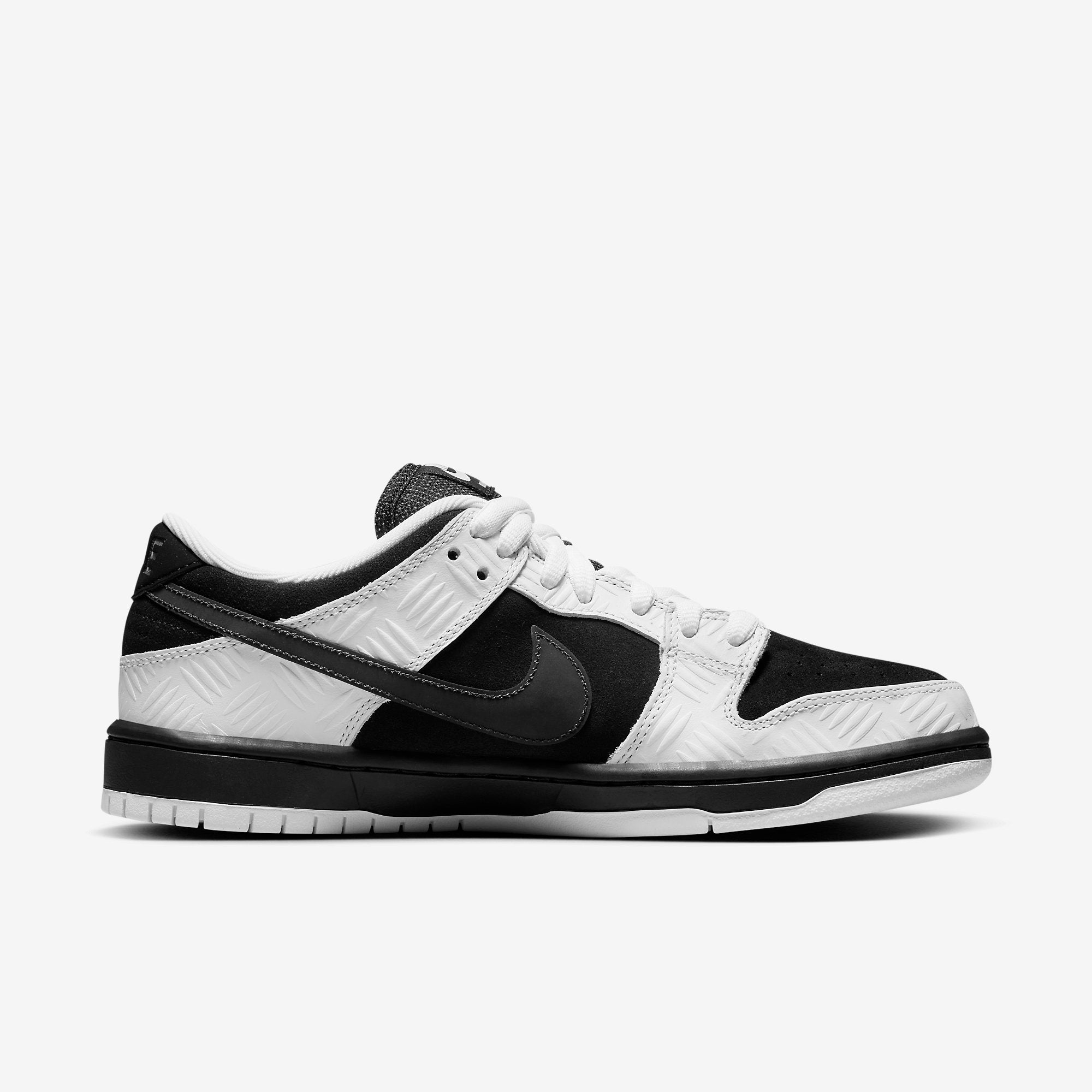 Men's) Nike SB Dunk Low Pro QS x TIGHTBOOTH 'White / Black' (2023