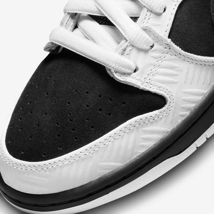 (Men's) Nike SB Dunk Low Pro QS x TIGHTBOOTH 'White / Black' (2023) FD2629-100 - SOLE SERIOUSS (6)