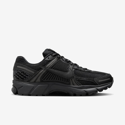 (Men's) Nike Zoom Vomero 5 'Triple Black' (2023) BV1358-003 - SOLE SERIOUSS (2)