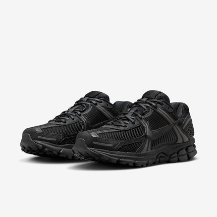 (Men's) Nike Zoom Vomero 5 'Triple Black' (2023) BV1358-003 - SOLE SERIOUSS (3)