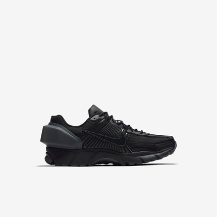 (Men's) Nike Zoom Vomero 5 x A Cold Wall 'Black' (2018) AT3152-001 - SOLE SERIOUSS (2)