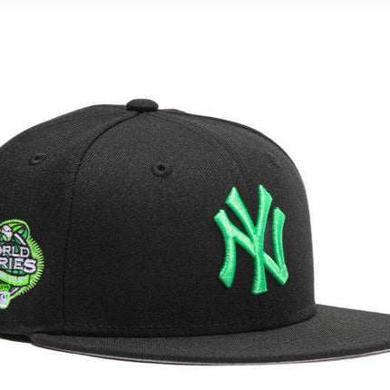 New Era x MLB Burger Pack 'New York Yankees 2003 World Series' 59Fifty Patch Fitted Hat (Hat Club Exclusive) - SOLE SERIOUSS (1)