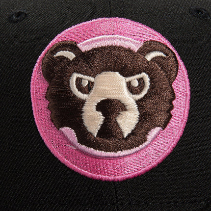 New Era x MLB Cookies and Cream 'Chicago Cubs Logo' 59Fifty Patch Fitted Hat Black / Pink - SOLE SERIOUSS (4)